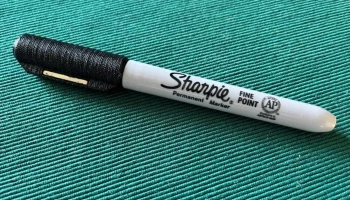 Магнитная кепка Sharpie 4