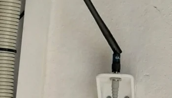 Держатель антенны Mipro UHF