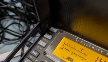 Складная солнцезащитная шторка KX3 2