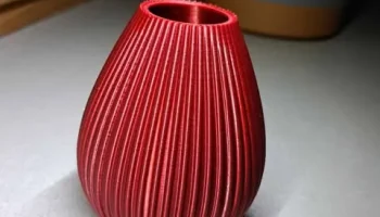 Line vase