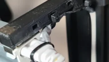 Держатель светодиода с магнитом Ender 3 v2... 1