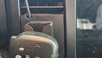 Крепление для микрофона Ford Superduty Radio 2023-2026 гг. 3