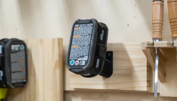 Держатель батареи RYOBI 18V ONE+ 3