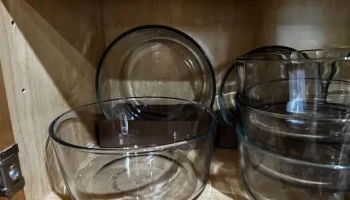 Стеклянные стеллажи для хранения пищевых контейнеров... 3