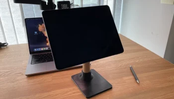 Магнитная подставка для iPadPro 12 дюймов.........