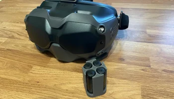 Пылезащитный чехол/держатель антенны DJI FPV Goggle...