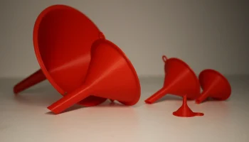 Набор воронок разных размеров 3D модели 0