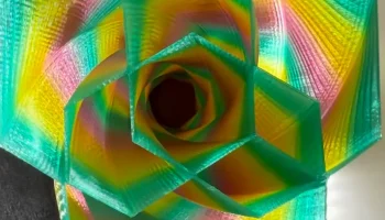 Hexa Vase 4