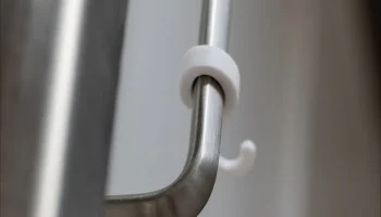 Крючок для кухонного ящика 2