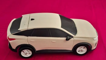 Шасси автомобиля Peugeot 3008 RC 1:12 масштаба 1