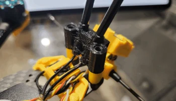 Крепление для двойной антенны Speedybee master 5 v2 3