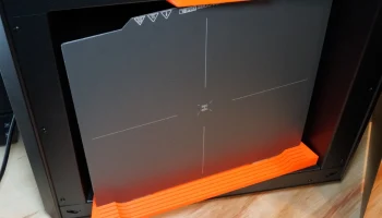 Параметрический магнитный держатель листов Prusa Core One... 1