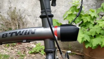 Decathlon B'TWIN Hoptown 500 держатель для фонаря 1