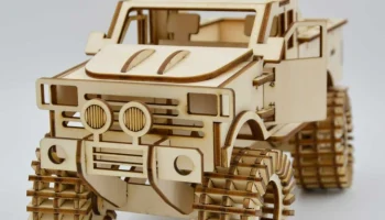 Джип из фанеры