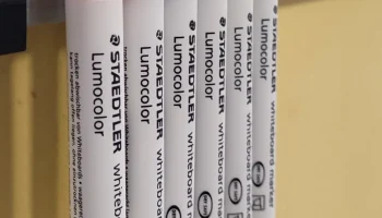 Магнитный держатель маркера для доски (STAEDTLER)...... 1