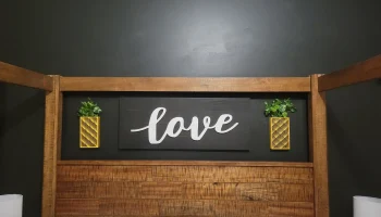 Wall Vase 2