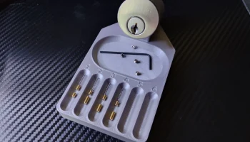 Лоток и подставка для накусывания CI Practice Lock