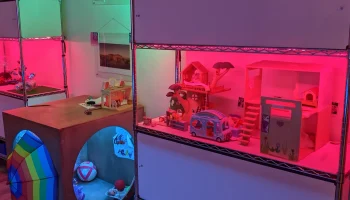 Зажимы для полос наружного освещения Philips Hue 1