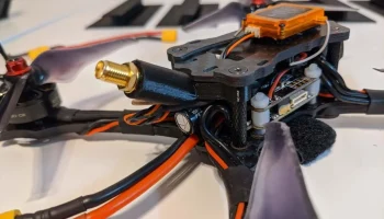 Emax Hawk 5 (с конденсатором) Держатель SMA с антенным кл... 8