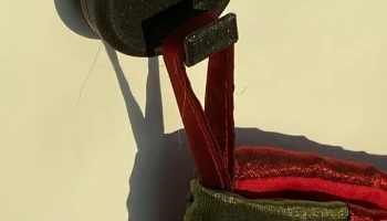 Магнитный крючок 7