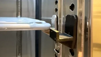 Зажим для полки турбо-воздушного холодильника