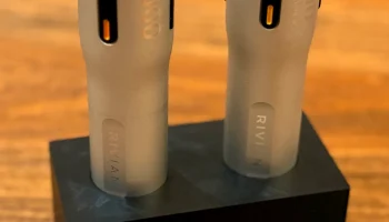 Rivian Дуальный Настольный Зарядник Фонарей
