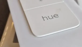 Диммер Hue 2024 для Gira 55er 3
