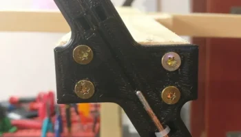 Монтажная деталь для двойного перекрестного антенного про... 1