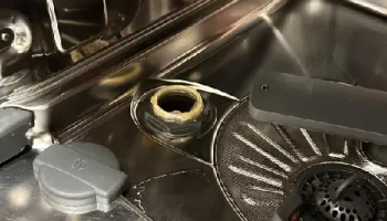 Воронка Electrolux для засыпки соли 1