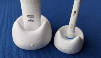 Remix2/2: Держатель для кошки Oral B для ручки и щетки...