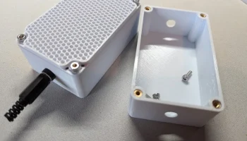 Корпус для электроники из перфорированной картона 5x7см
