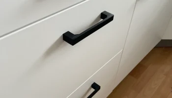стильная ручка кухонного ящика