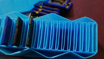 Режим "Ваза" в чехле для SD-карт (полноразмерные SD-карты... 1