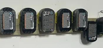 Держатель для аккумулятора Ryobi 18 В с защелкой 3