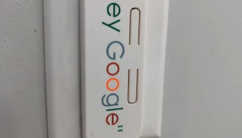 Крышка переключателя подсветки ("Эй, Google")