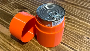 Контейнер для консервной банки с кормом