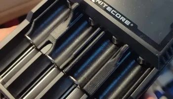AAA и AA Akku Battery Riser Nitecore D4 Digicharger и др... 4