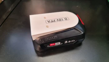 Держатель аккумулятора Bosch PFAA 18 В. 1