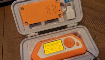 Жесткий футляр Flipper Zero с магнитным держателем USB...... 1
