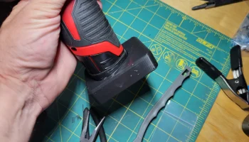 Батарея Milwaukee M12 Foot 1