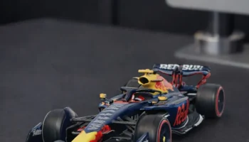 Формула-кар F1 (в стиле Red Bull)