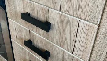 Handle