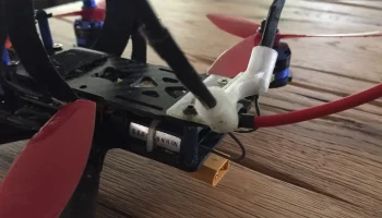 Крепление антенны RC FVP под углом 90 градусов...