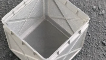 Корзина Gridfinity Vase Mode с более прочными краями.... 1