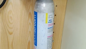 Держатель для бутылки с CO2 sodastream (аквариум)...