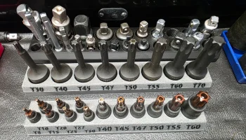 Держатель торцевой головки Torx с отверстиями для магнита... 1