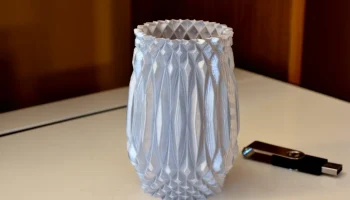 Vase 744