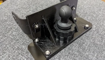 Монтажный кронштейн динамика на головке контроллера Icom... 4