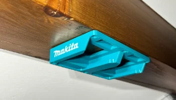 Настенное крепление для аккумулятора Duo Makita. 4