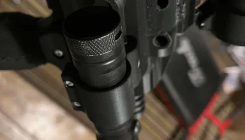 Холдер для фонаря для R.I.S. в airsoft 4